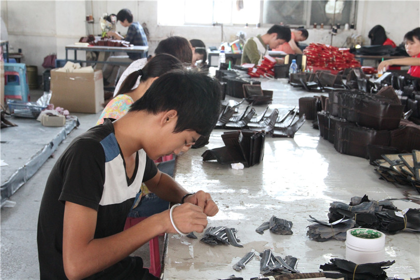 广州皮具厂加工资了,老板怎么了?